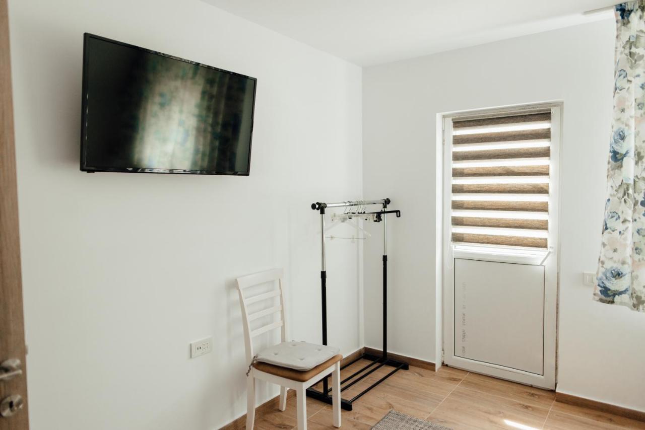 Autentic Adorabil Apartment Albestii Paminteni Exteriör bild