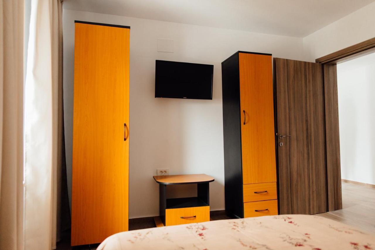 Autentic Adorabil Apartment Albestii Paminteni Exteriör bild