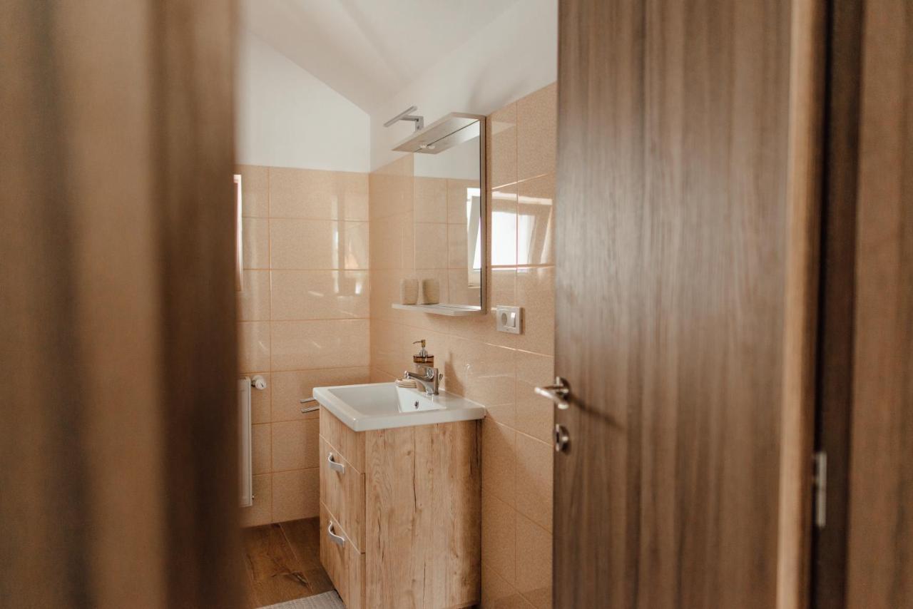 Autentic Adorabil Apartment Albestii Paminteni Exteriör bild