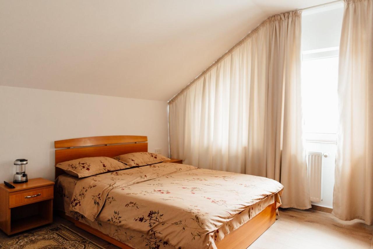 Autentic Adorabil Apartment Albestii Paminteni Exteriör bild