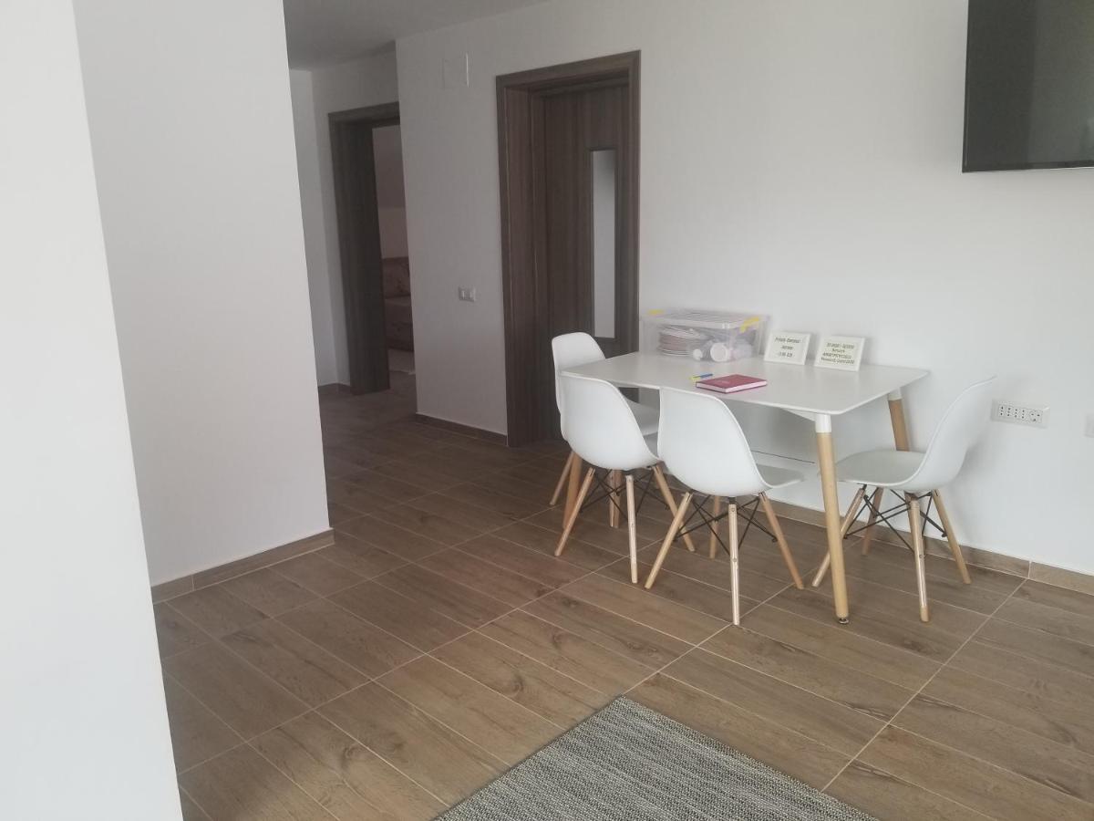 Autentic Adorabil Apartment Albestii Paminteni Exteriör bild