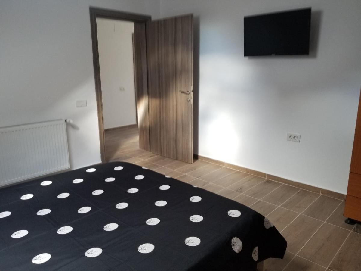 Autentic Adorabil Apartment Albestii Paminteni Exteriör bild
